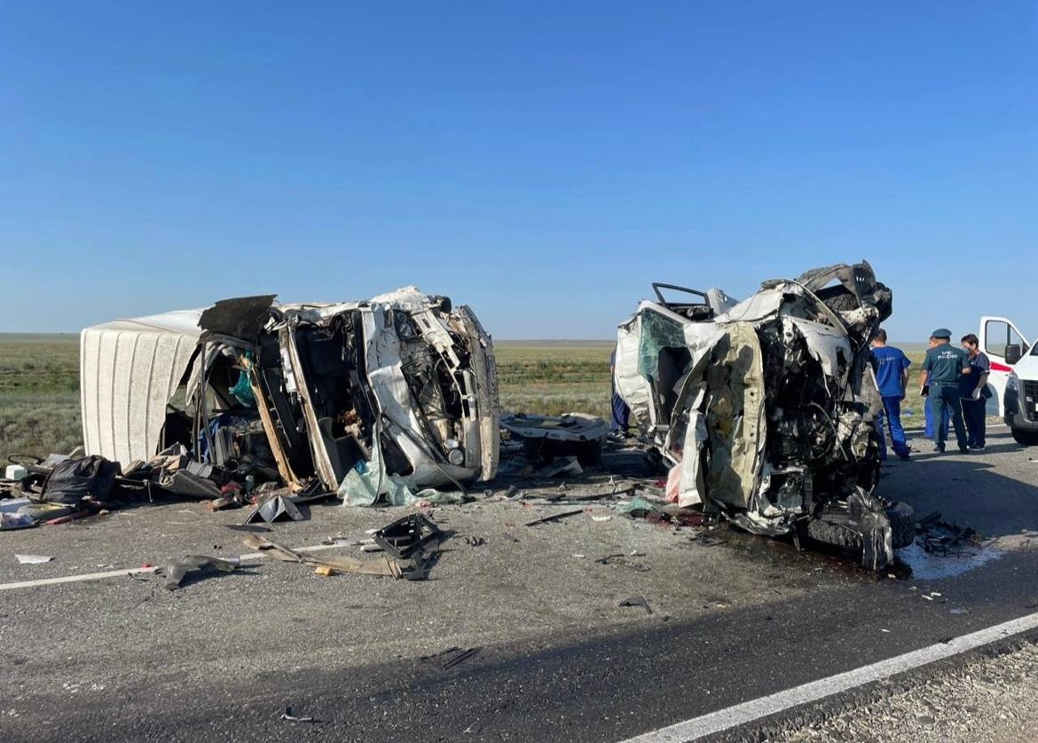 В ДТП в Яшкульском районе погибли 3 человека | 04.07.2023 | Новости Элисты  - БезФормата